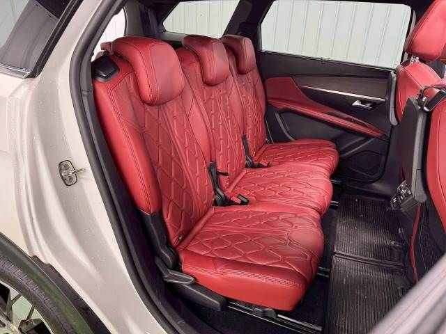 PEUGEOT 5008 2022 Image 31