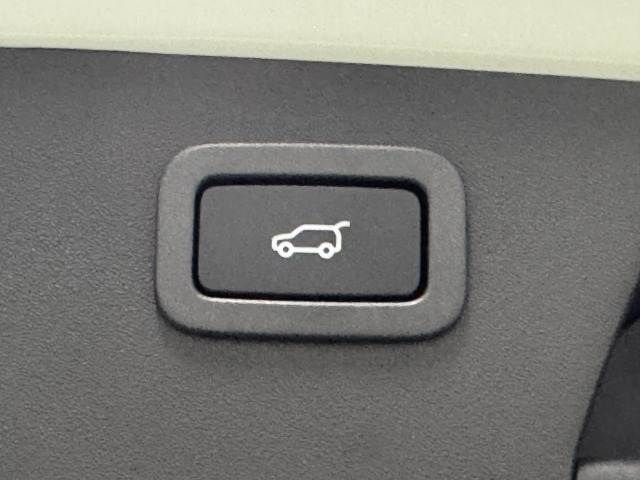 JAGUAR E-PACE 2019 Image 31