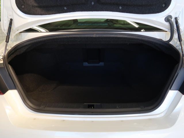 NISSAN FUGA 2017 Image 31