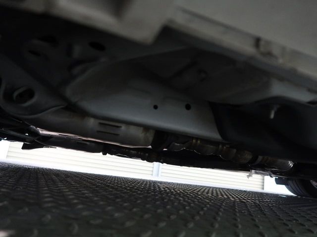 NISSAN FUGA 2017 Image 31