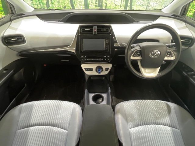 TOYOTA PRIUS 2016 Image 31