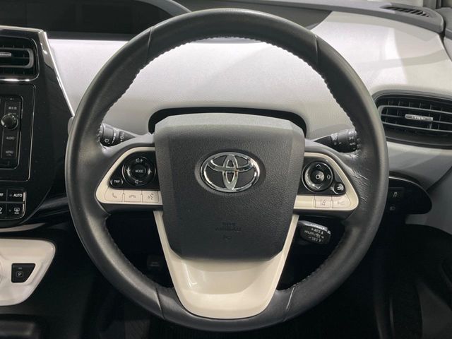 TOYOTA PRIUS 2016 Image 31