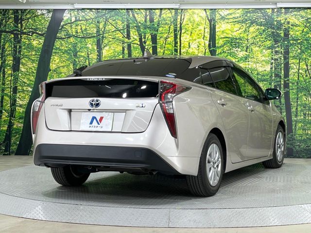 TOYOTA PRIUS 2016 Image 31