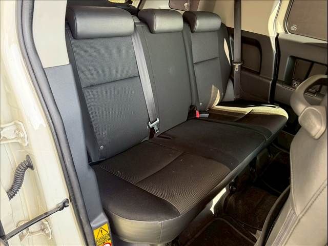 TOYOTA FJ CRUISER 4WD 2015 Image 31