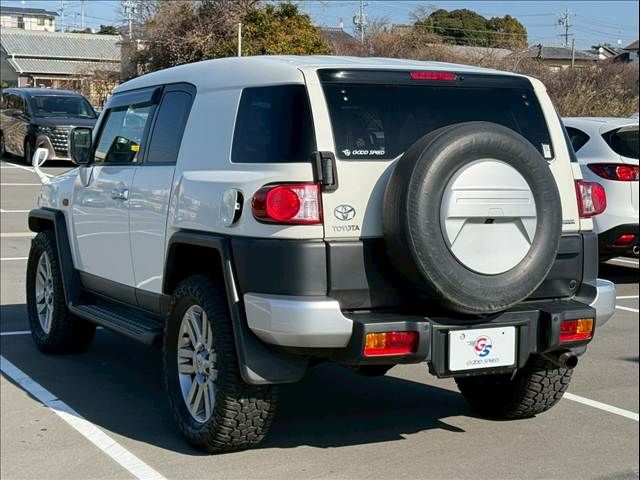 TOYOTA FJ CRUISER 4WD 2015 Image 31