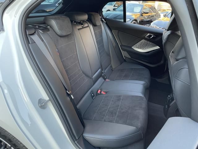 BMW 1SERIES 2025 Image 31