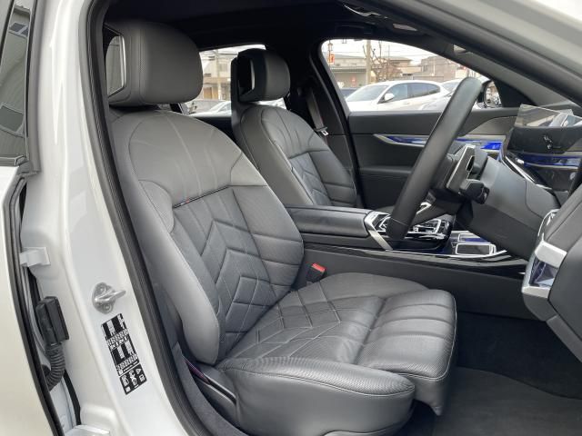 BMW 7SERIES 2023 Image 31