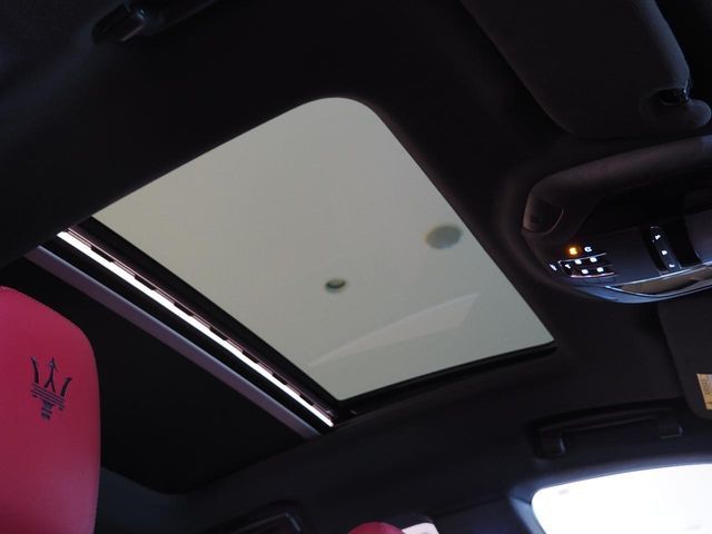 MASERATI LEVANTE 2024 Image 31