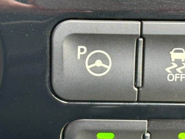 TOYOTA PRIUS 2015 Image 31