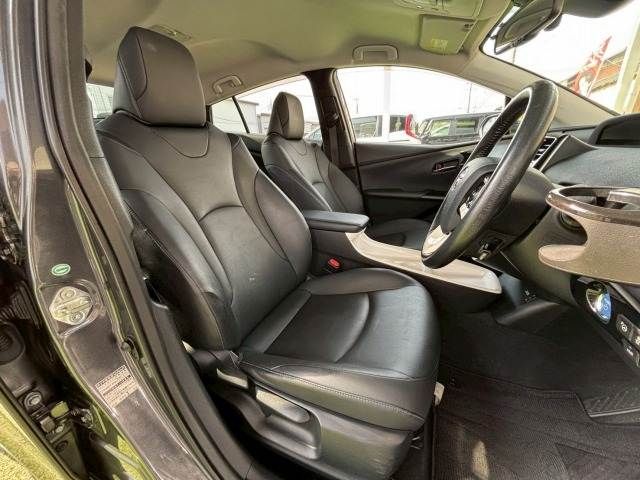 TOYOTA PRIUS 2015 Image 31