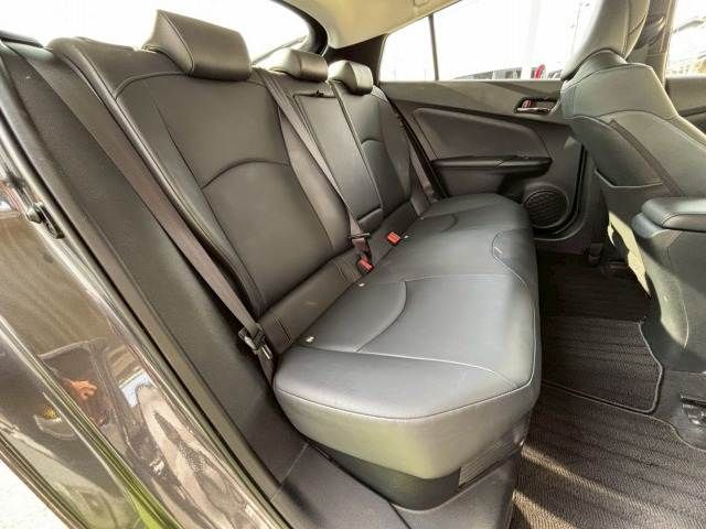 TOYOTA PRIUS 2015 Image 31