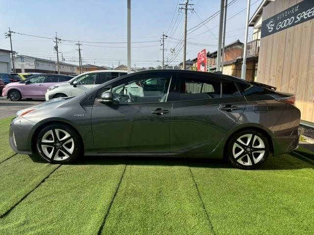TOYOTA PRIUS 2015 Image 31