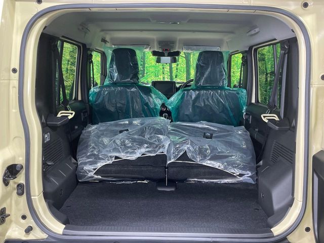 SUZUKI JIMNY NOMADE 2025 Image 31