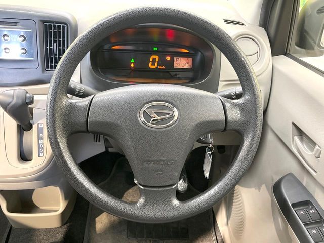 DAIHATSU MIRA E:S 2015 Image 31