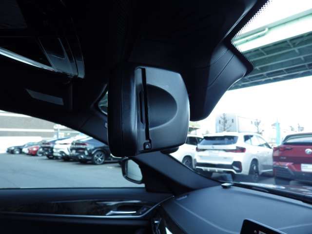 BMW 5SERIES TOURING 2017 Image 31