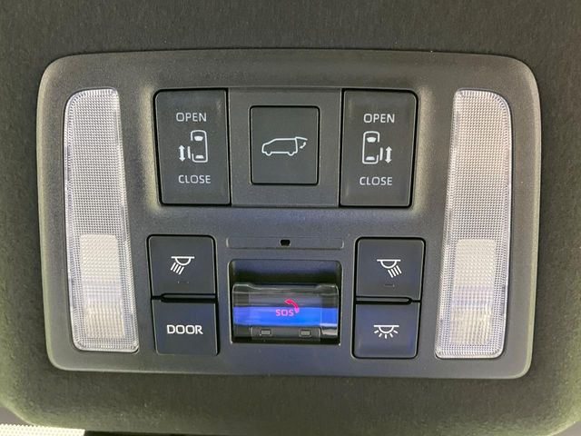 TOYOTA VOXY HYBRID 2026 Image 31