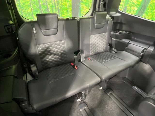 TOYOTA VOXY HYBRID 2026 Image 31