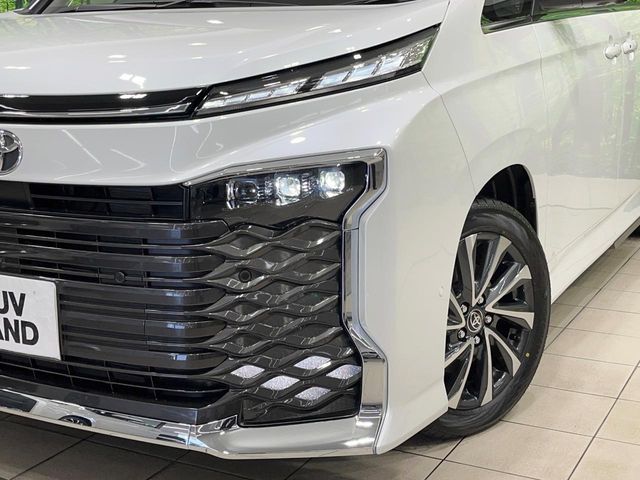 TOYOTA VOXY HYBRID 2026 Image 31
