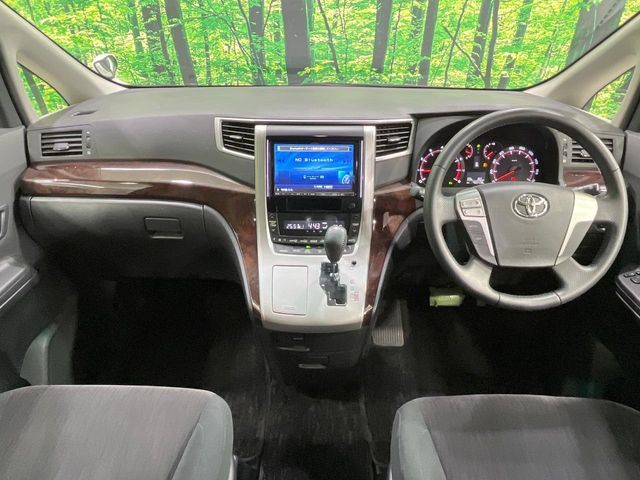 TOYOTA ALPHARD 2012 Image 31