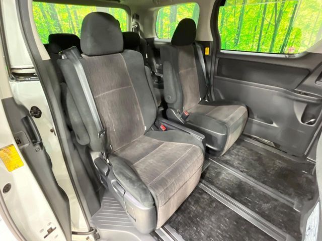 TOYOTA ALPHARD 2012 Image 31