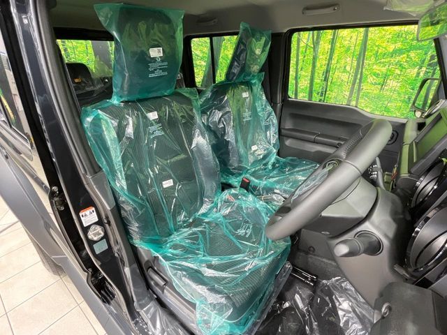 SUZUKI JIMNY NOMADE 2025 Image 31