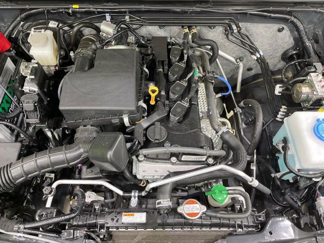 SUZUKI JIMNY NOMADE 2025 Image 31