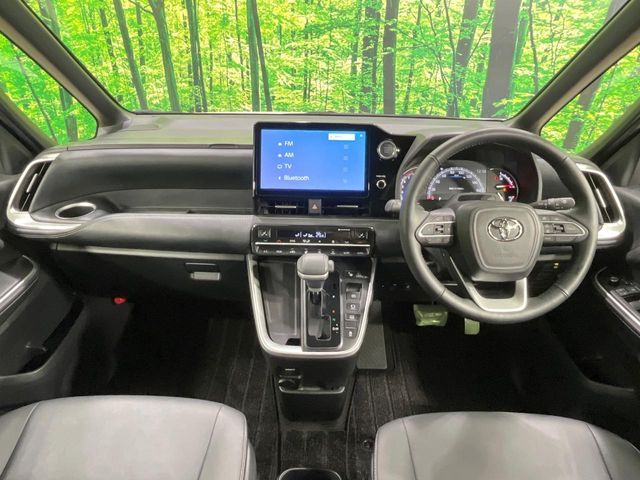 TOYOTA NOAH 2022 Image 31