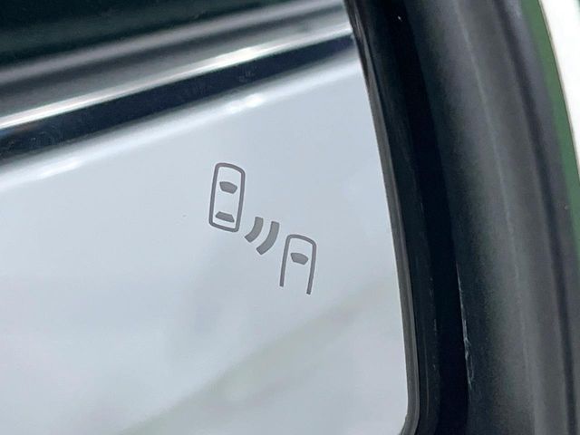 TOYOTA NOAH 2022 Image 31