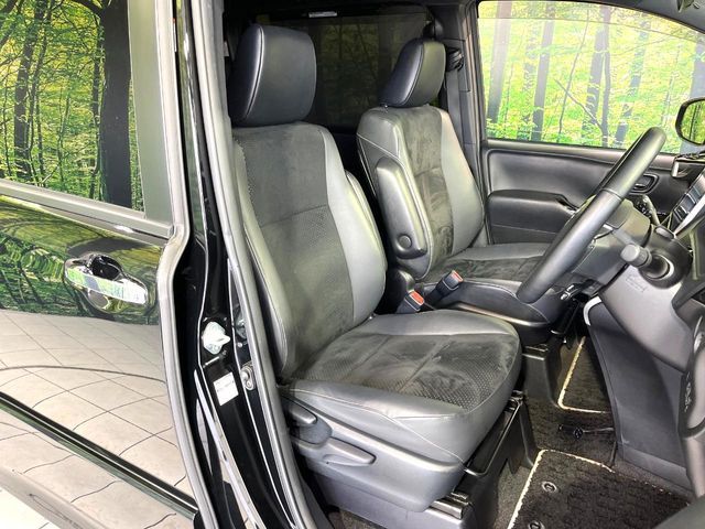 TOYOTA VOXY 2021 Image 31