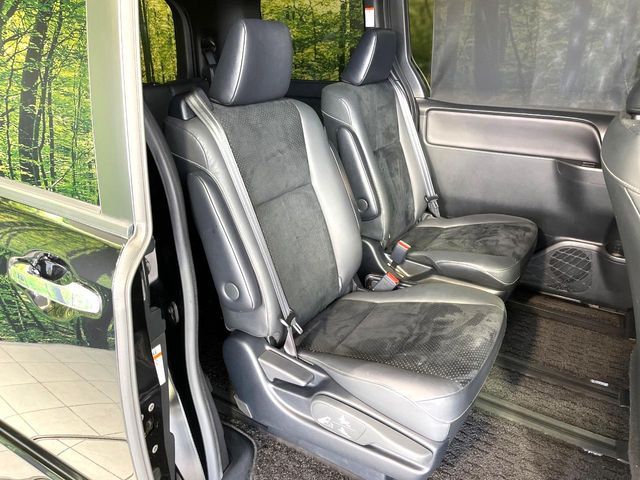 TOYOTA VOXY 2021 Image 31