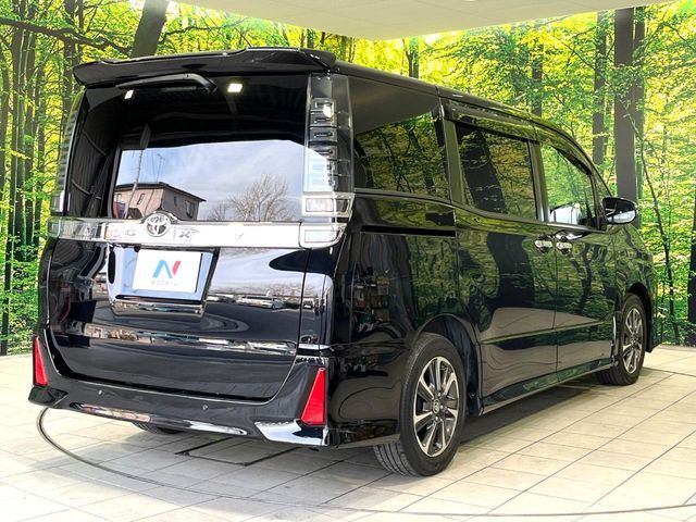 TOYOTA VOXY 2021 Image 31