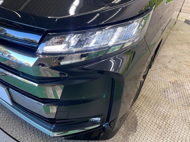 TOYOTA NOAH HYBRID 2023 Image 31