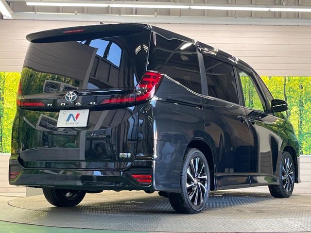 TOYOTA NOAH HYBRID 2023 Image 31