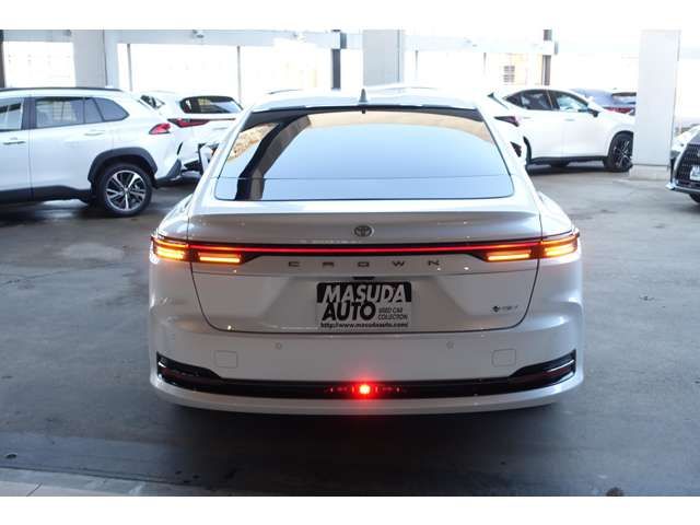 TOYOTA CROWN SEDAN HYBRID 2024 Image 31