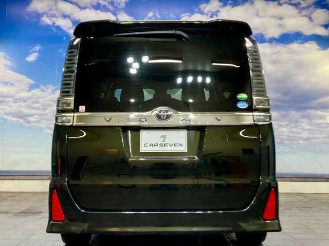 TOYOTA VOXY 4WD 2017 Image 31