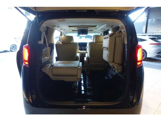 TOYOTA ALPHARD HYBRID 4WD 2022 Image 31