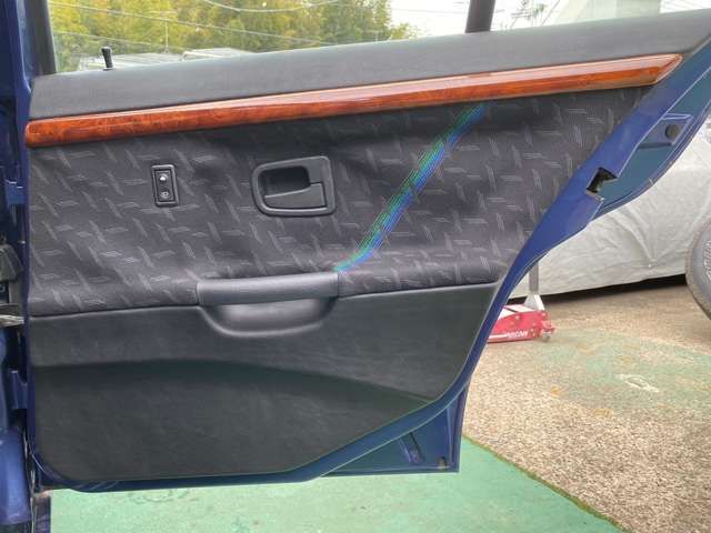 ALPINA B3 LIMOUSINE 1996 Image 31