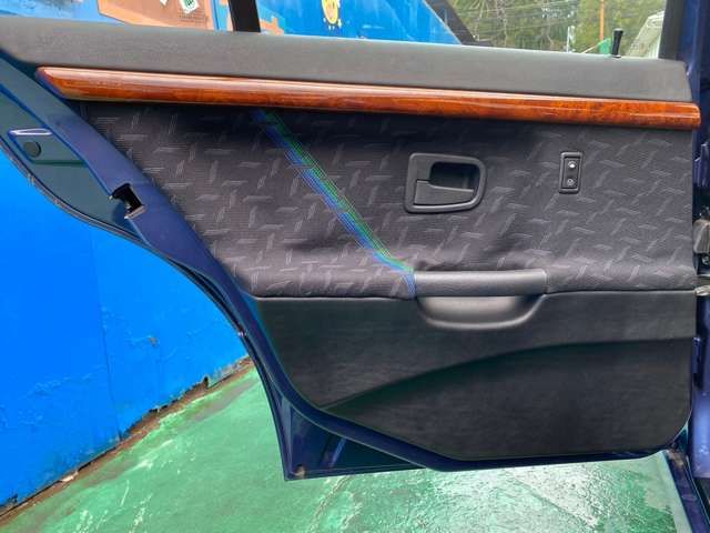 ALPINA B3 LIMOUSINE 1996 Image 31