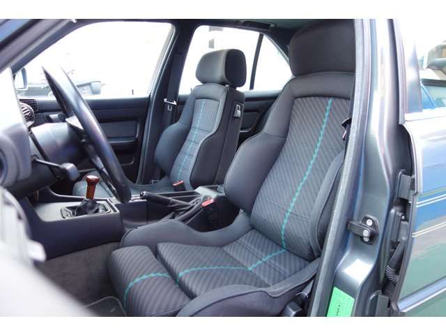 ALPINA B10 LIMOUSINE 1990 Image 31