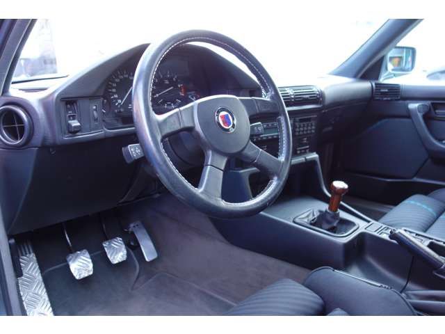 ALPINA B10 LIMOUSINE 1990 Image 31