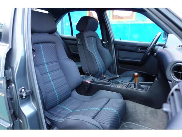 ALPINA B10 LIMOUSINE 1990 Image 31