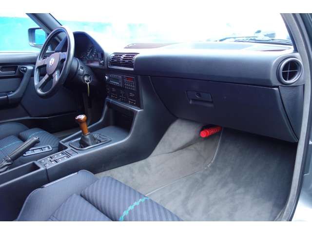 ALPINA B10 LIMOUSINE 1990 Image 31