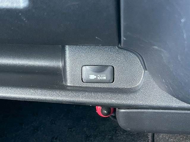 TOYOTA HIACE VAN 2WD 2019 Image 31