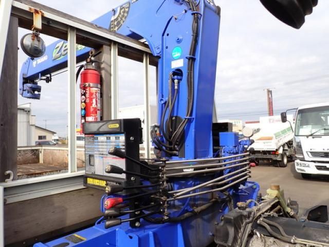 MITSUBISHI CANTER 2017 Image 31