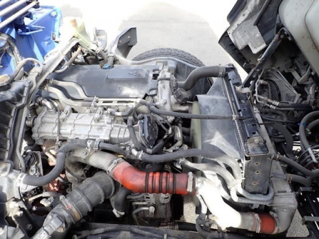 MITSUBISHI CANTER 2017 Image 31