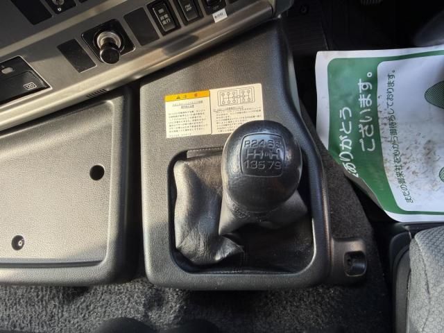 HINO PROFIA 2013 Image 31