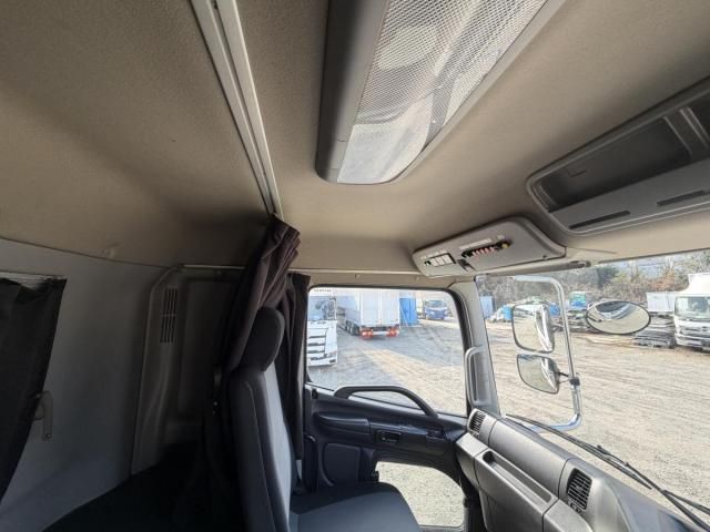 HINO PROFIA 2013 Image 31