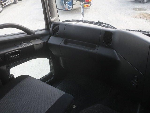 HINO PROFIA 2014 Image 31