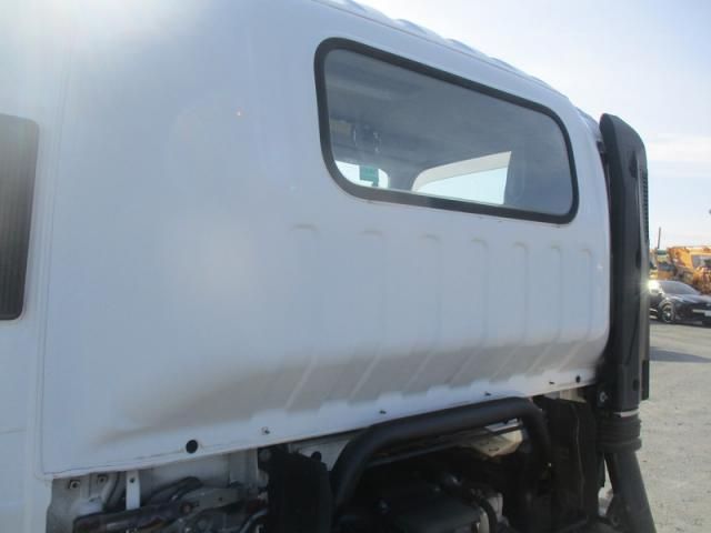 ISUZU ELF 2008 Image 31