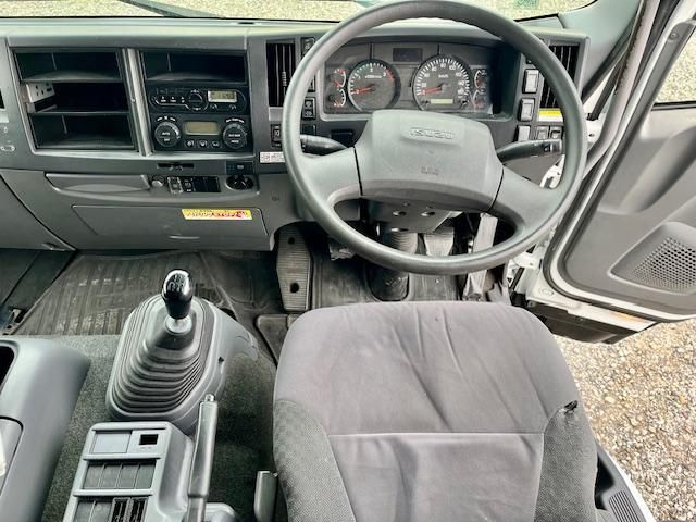 ISUZU FORWARD 2016 Image 31